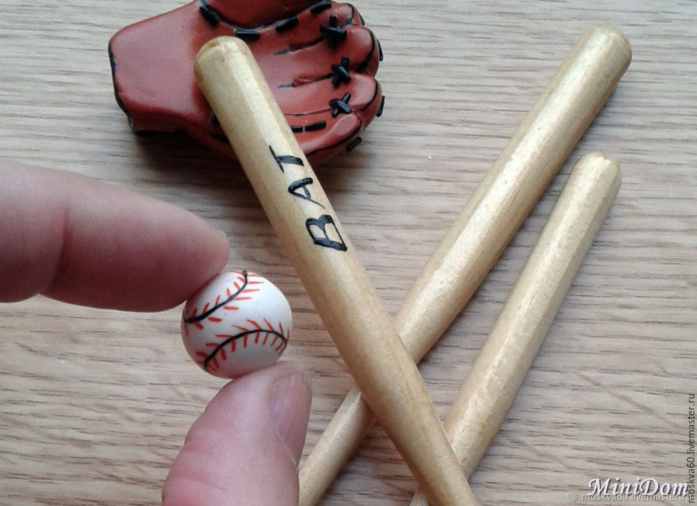 Dollhouse Miniature Baseball Wooden Bat and Ball Set ~ B1087 