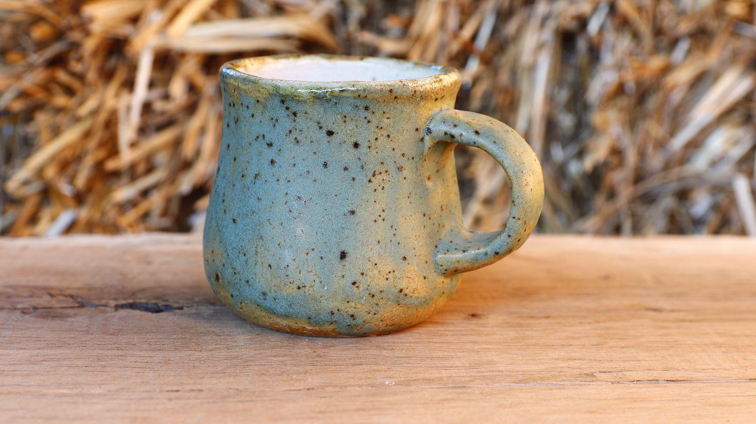 Кружка зеленая в крапинку в интернет-магазине Ярмарка Мастеров по цене ...