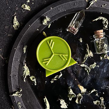 Ритуальная свеча ручной работы. Ярмарка Мастеров - ручная работа Ритуальная денежная свеча «Денежная мельница» — поток и изобилие. Handmade.