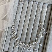 Колье свадебное: Лаконичное свадебное колье с жемчугом