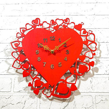 В форме сердца часы и календарь с 14 дня - клипарт в векторном виде