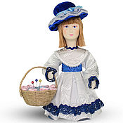 Казачка кукла на чайник в бордовом платье Чехол на чайник