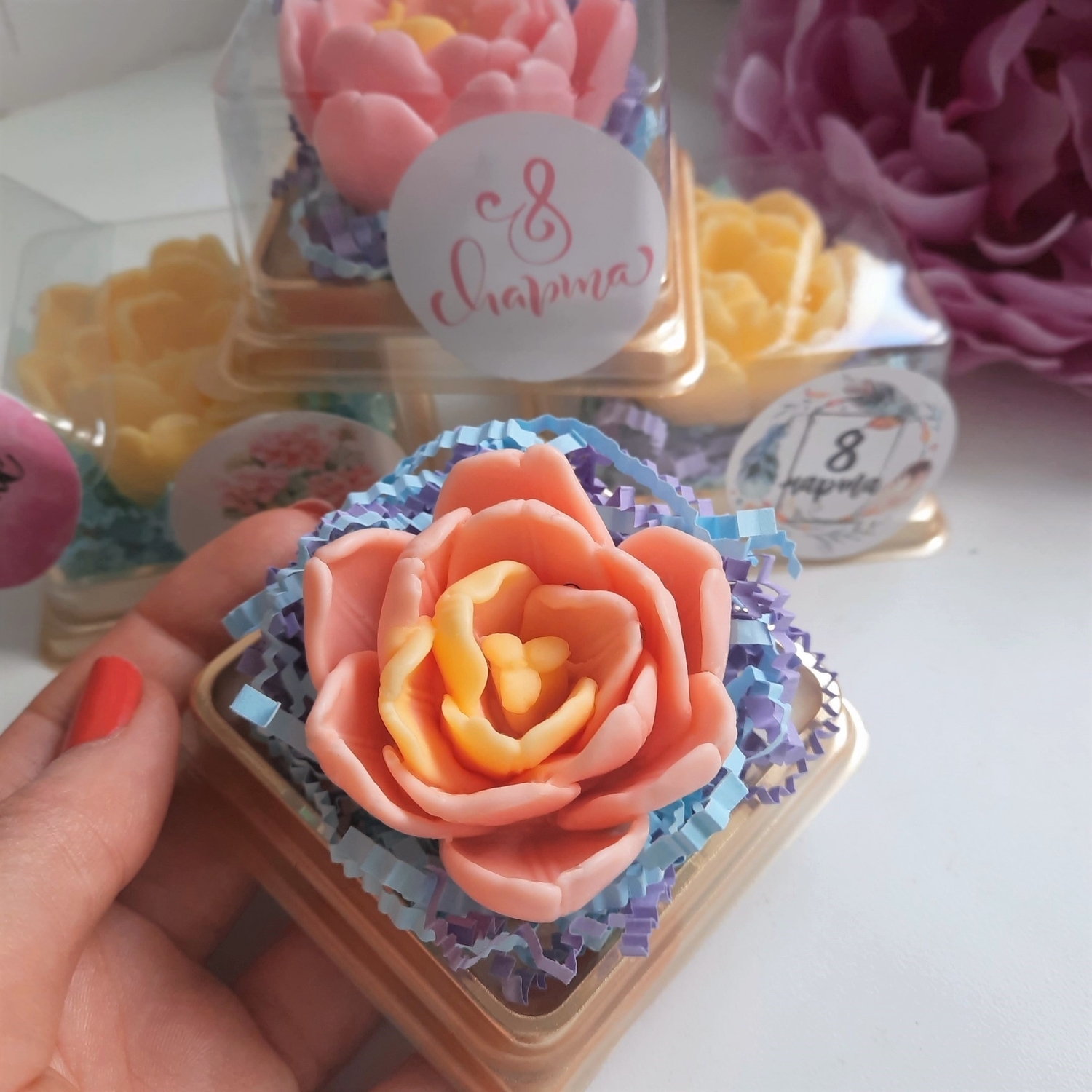 тюльпан в боксе 
вес 40гр. цена 150р.
