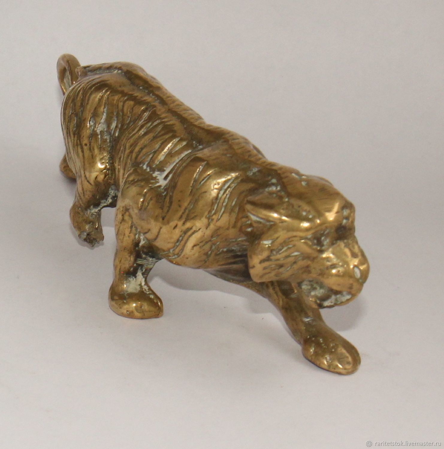 Статуэтка латунь бронза. Статуэтки бронза латунь. Статуэтка "жаба микро №2" 9 см. Бекас статуэтка бронза латунь. Фигурка из латуни верблюд.