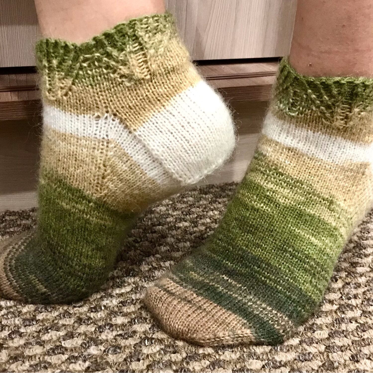 Вязаные носочки ручной работы в интернет-магазине на Ярмарке Мастеров ...