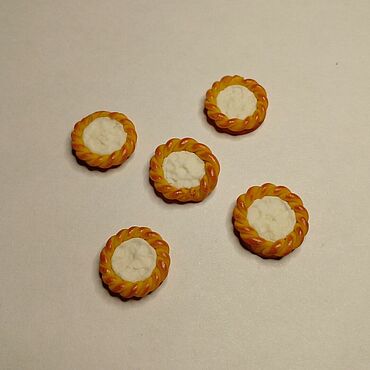 Куклы и игрушки ручной работы. Ярмарка Мастеров - ручная работа Кукольная еда, еда для кукол, для ватных игрушек, ватрушки 1:12. Handmade.