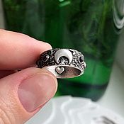 Широкое серебряное кольцо. Кольцо с гравировкой