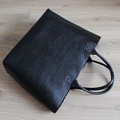 сумка ручной работы из натуральной кожи с большим карманом черная