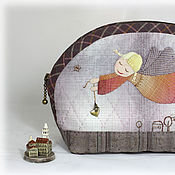 A fairy tale handbag for a princess
