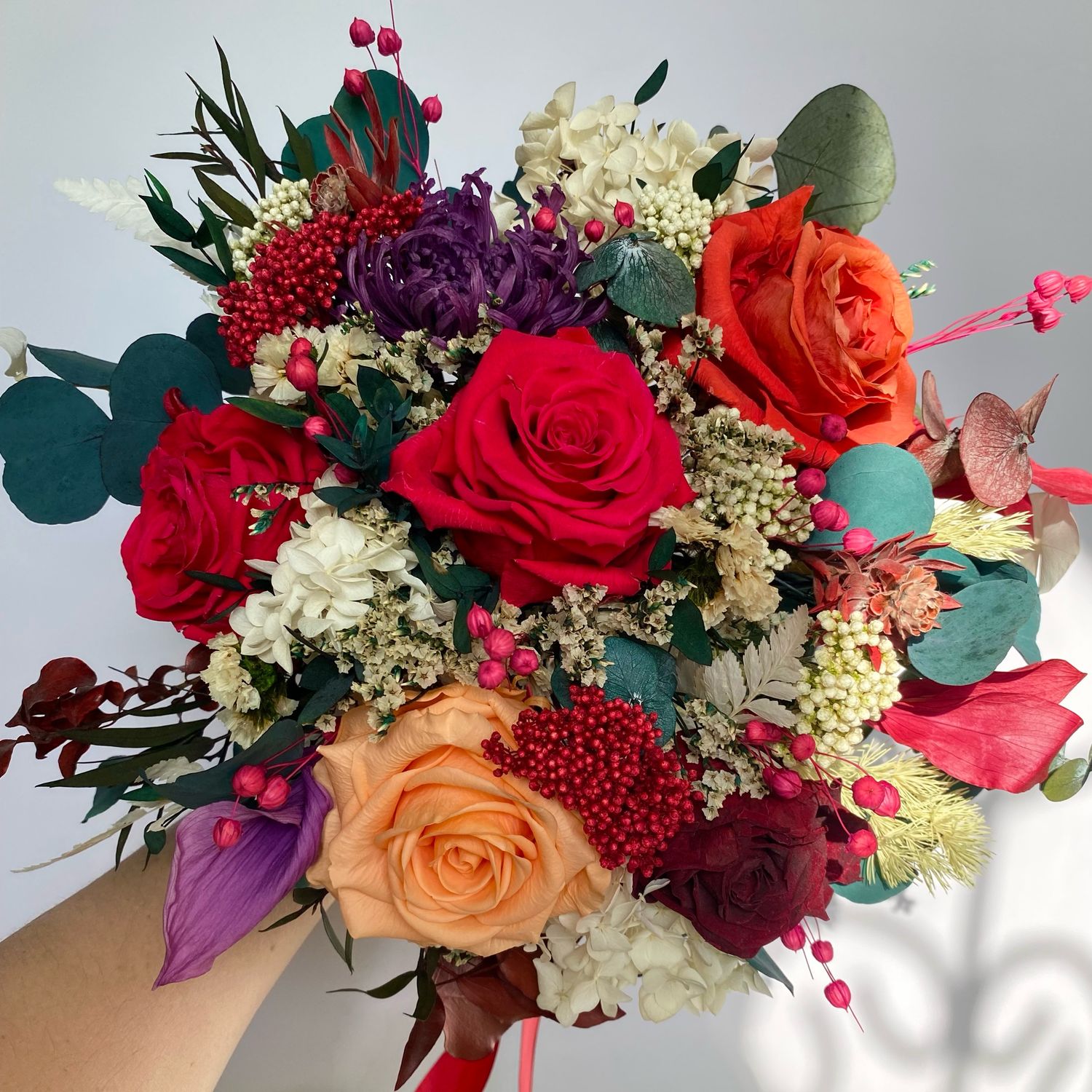 Акция дня! Красивый букет из стабилизированных цветов премиум класса ...