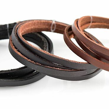 Картины и панно ручной работы. Ярмарка Мастеров - ручная работа 2.5х5 мм Кожаный шнур плоский 1 м, 3 цвета. Handmade.