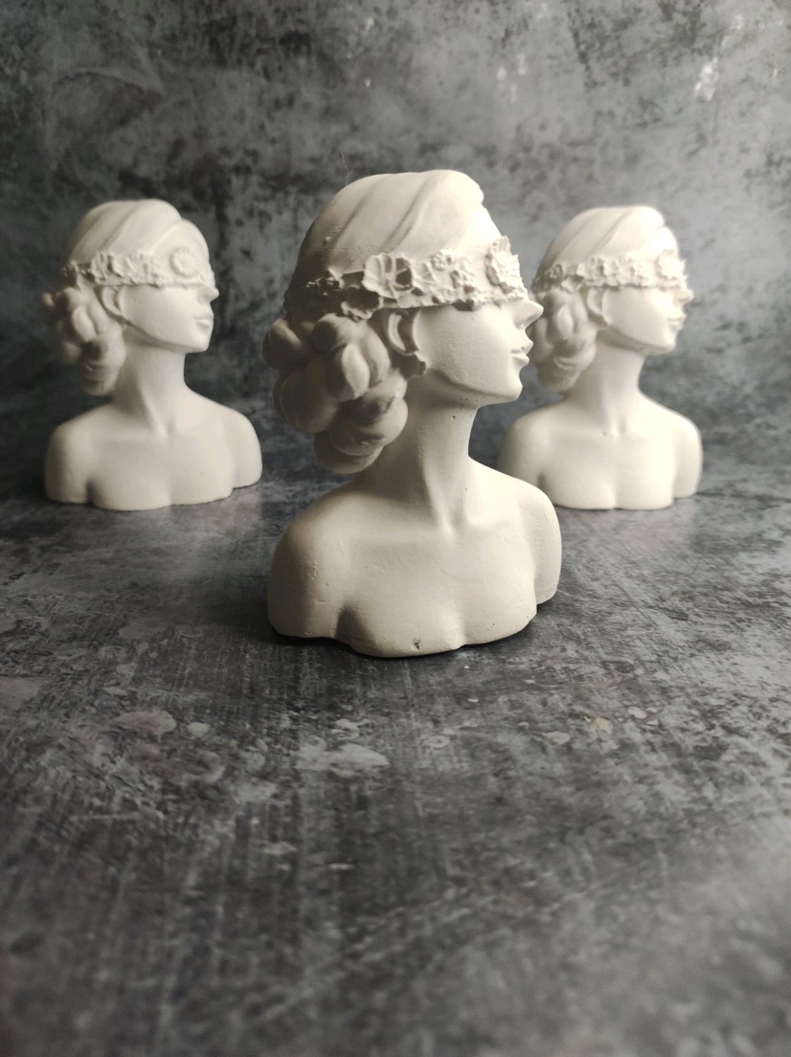 Скульптура из гипса – купить на Ярмарке Мастеров – SU3NKRU | Скульптуры ...