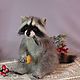 Order felt toy: Raccoon 'Cupcake'. Anna Petinati- Live toys handmade. Livemaster. . Felted Toy Фото №3