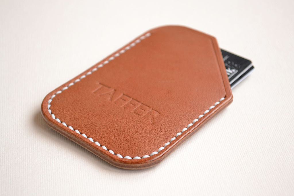 Cardholder. Кардхолдер Taffer. Кардхолдер Multi 1123. Чехол кардхолдер iphone. Новый кардхолдер Dunhill.