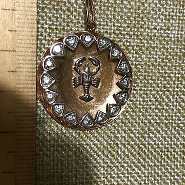 Украшения ручной работы. Ярмарка Мастеров - ручная работа Крупная золотая подвеска со знаком зодиака «рак». Handmade.