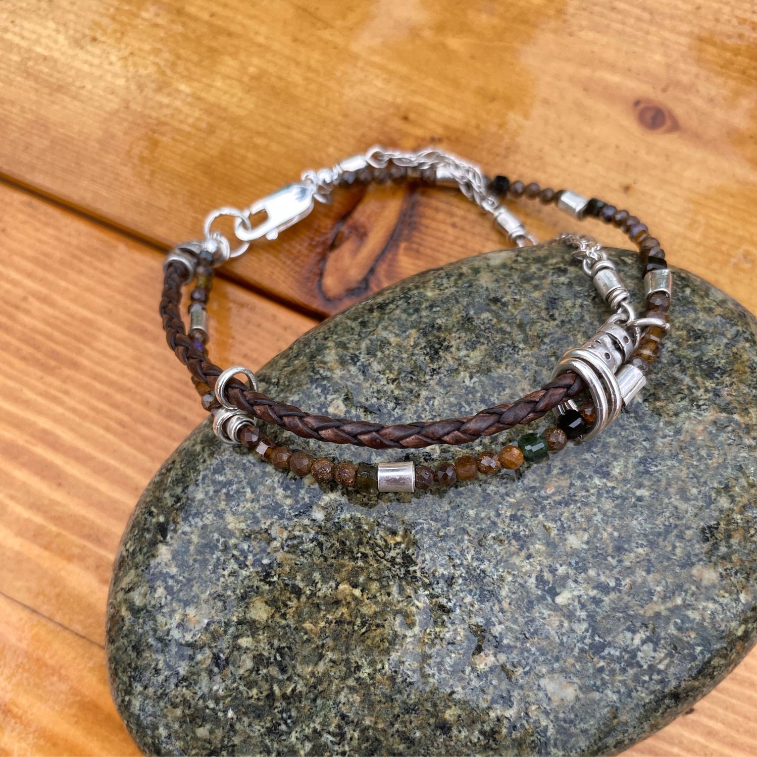 Мужской браслет кожа серебро в интернет-магазине Ярмарка Мастеров по ...