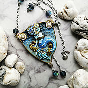 Moon goddess necklace with baroque pearls