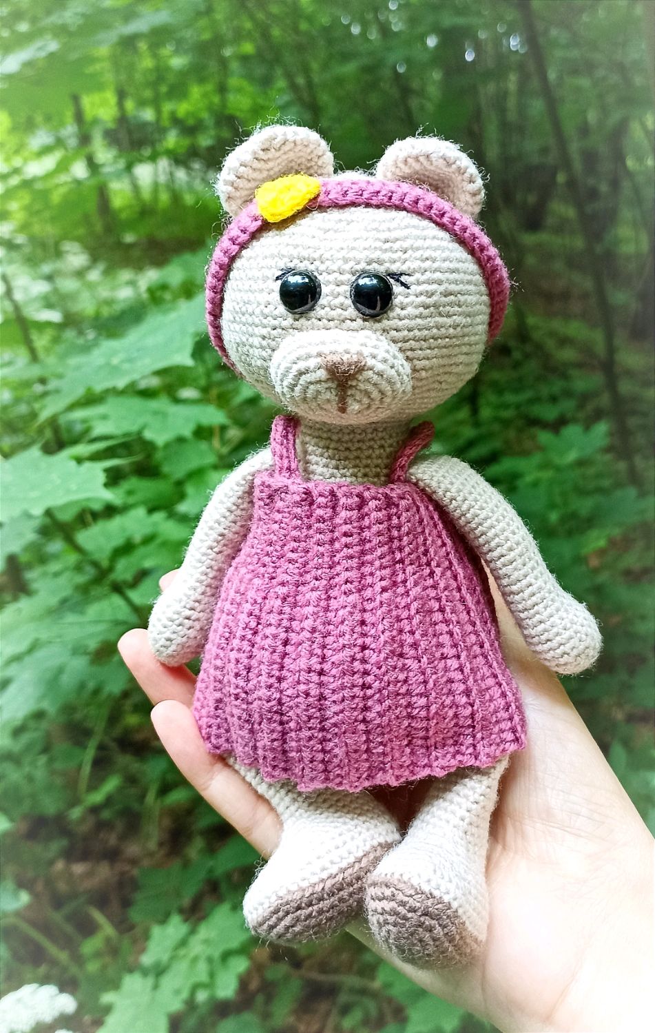 Вязаная мишка с двумя комплектами одежды купить в интернет-магазине ...