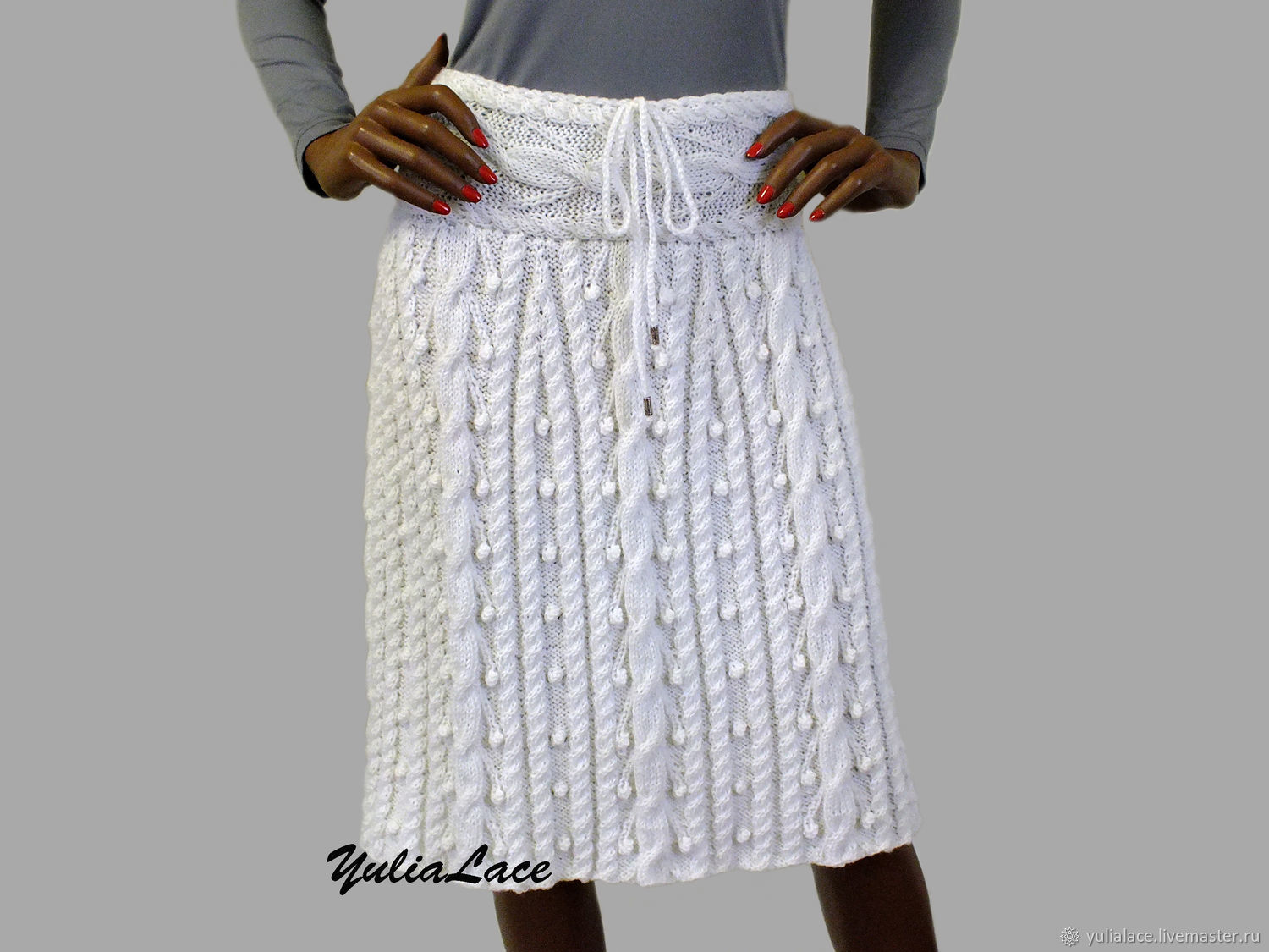 Белая вязаная юбка