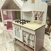 Большой кукольный домик-стеллаж с гаражом