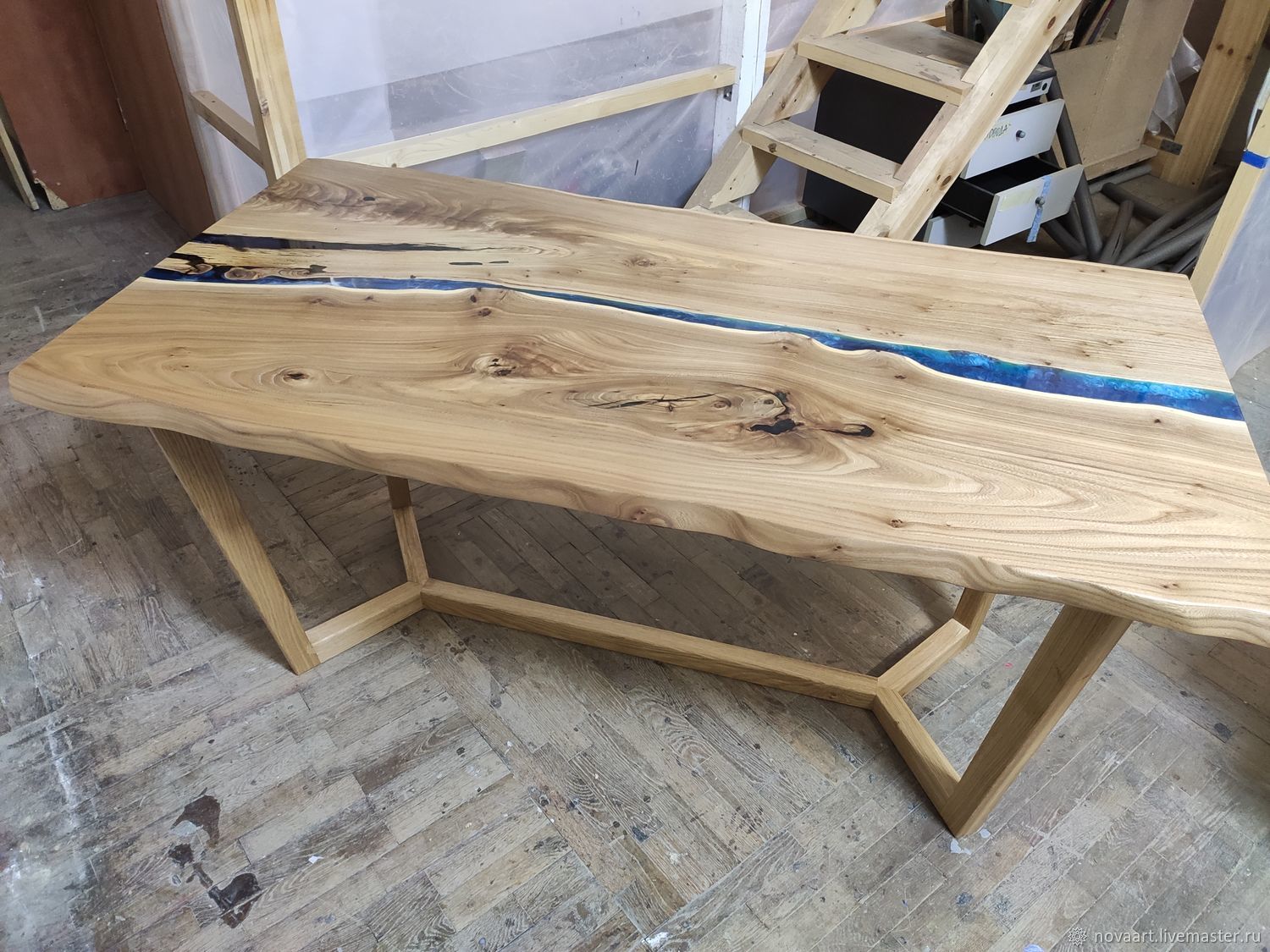 деревянное основание для стола