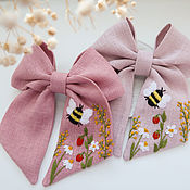 Украшения handmade. Livemaster - original item Bow with embroidery - Summer motifs, bumblebee.. Handmade.