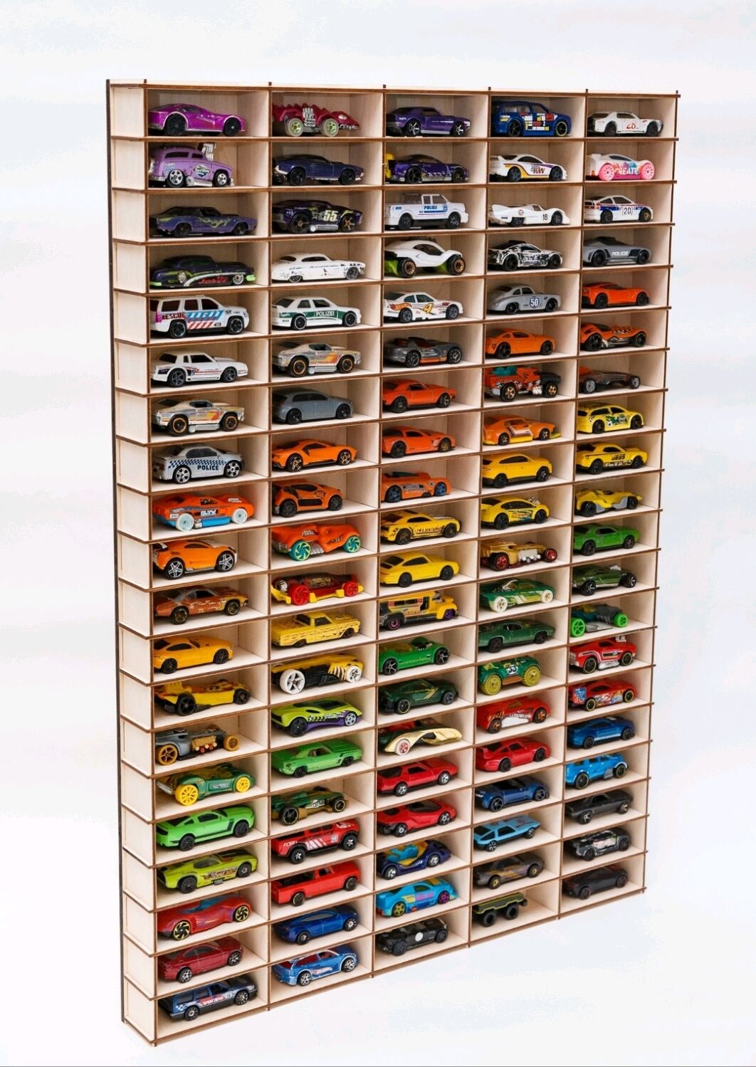 Шкаф для коллекции машинок