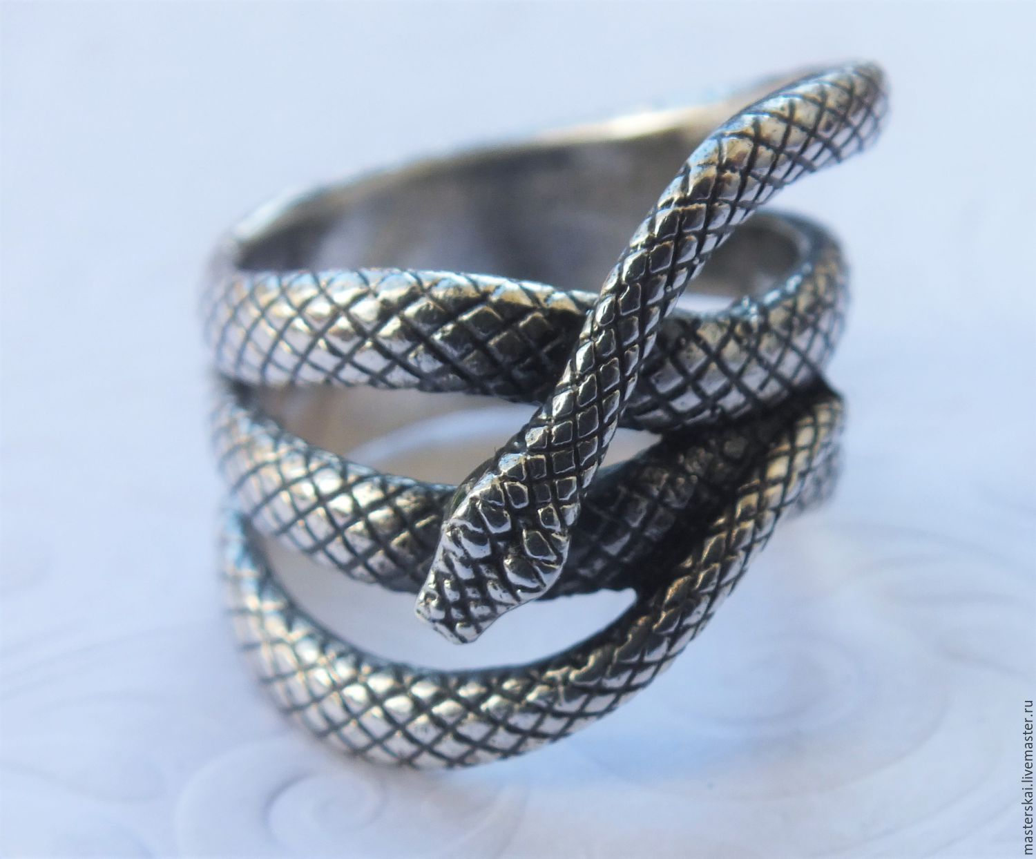 Змей браслет купить. Золотое кольцо змея Санлайт. Кольцо змейка, золото 585. Адамас кольцо змея. Кольцо Балдессарини змея.