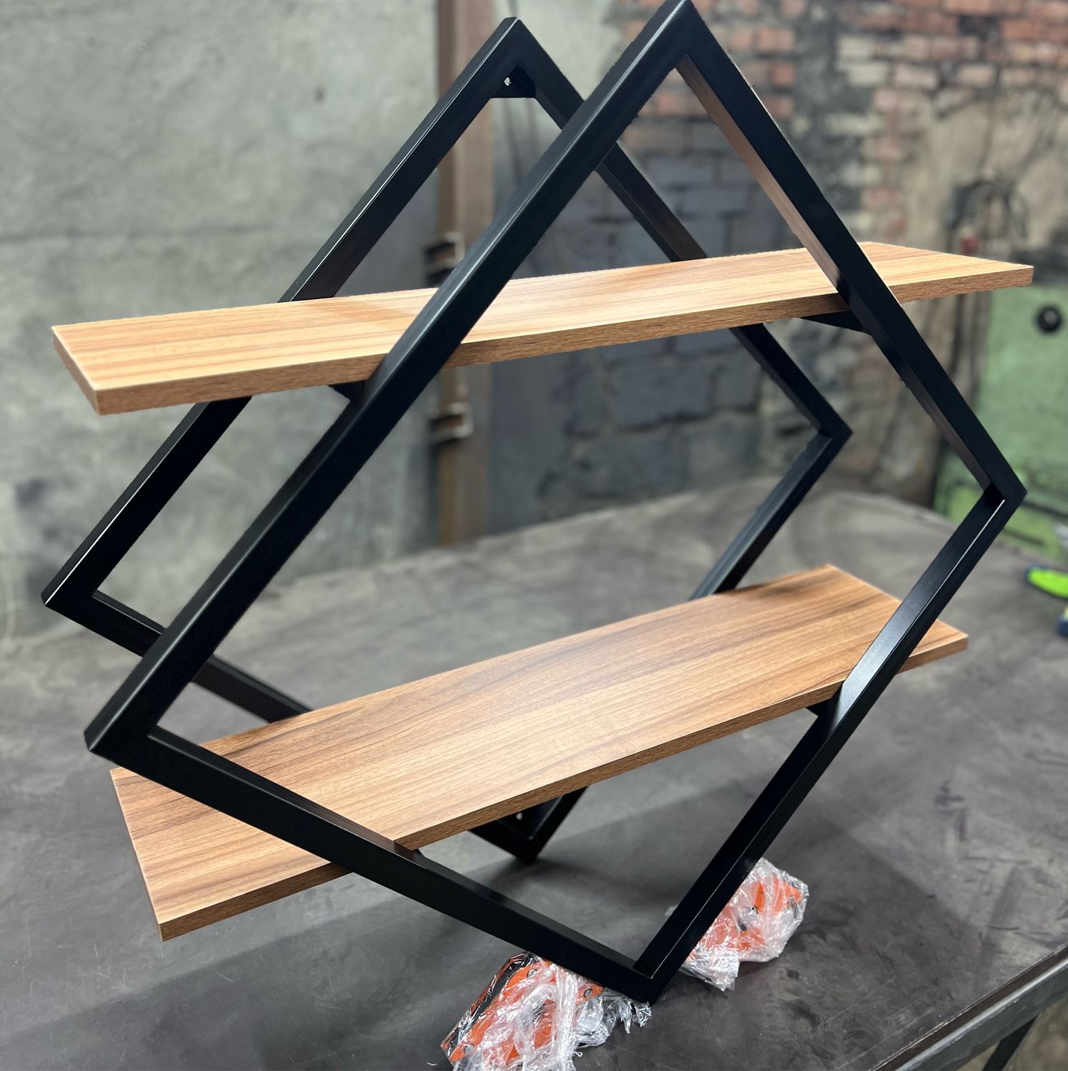 Настенная и напольная полки в стиле лофт в интернет-магазине Ярмарка ...