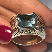 Серебряное кольцо  с  голубым халцедоном "Нежность"