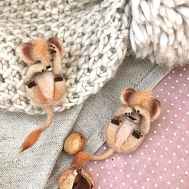 Брошь из шерсти Лошадка – заказать на Ярмарке Мастеров – RK2DWRU ...