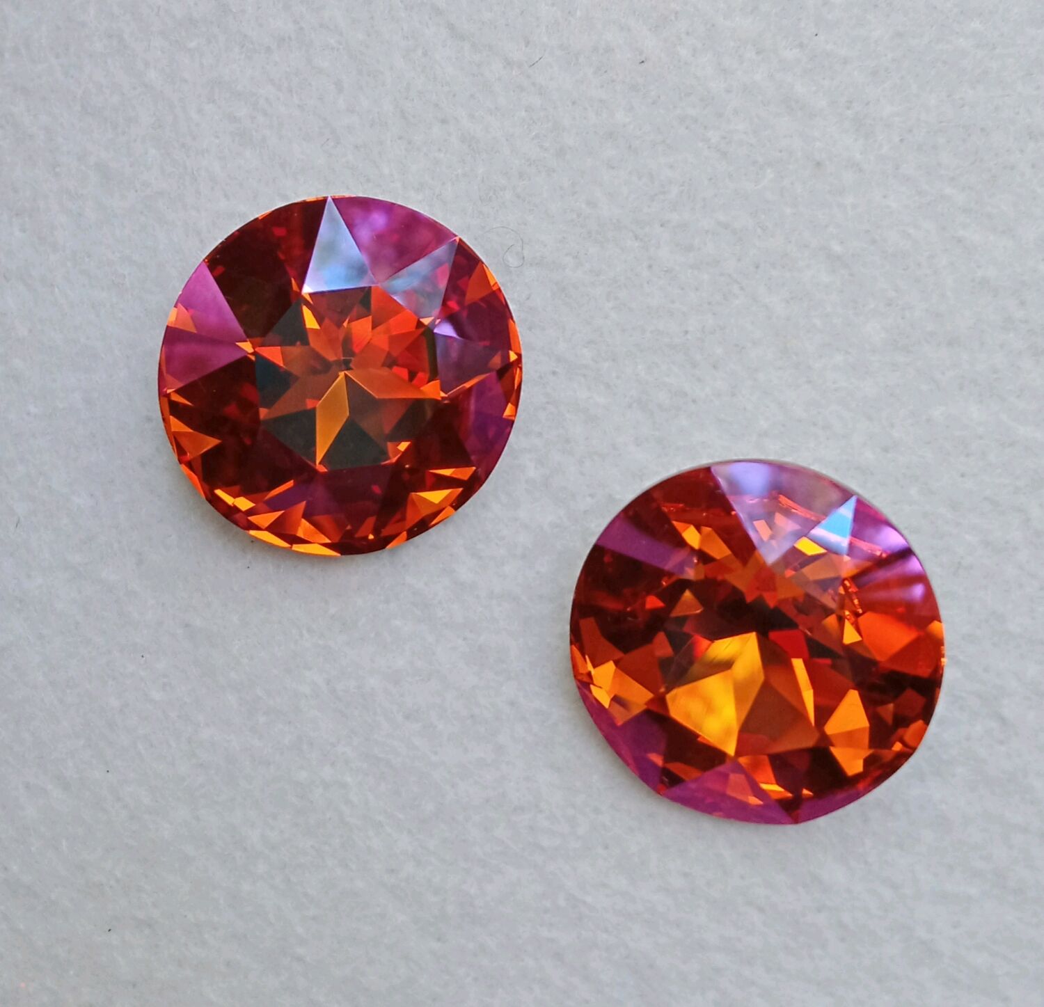 Кристаллы Swarovski 1201 – купить на Ярмарке Мастеров – R31AQRU ...