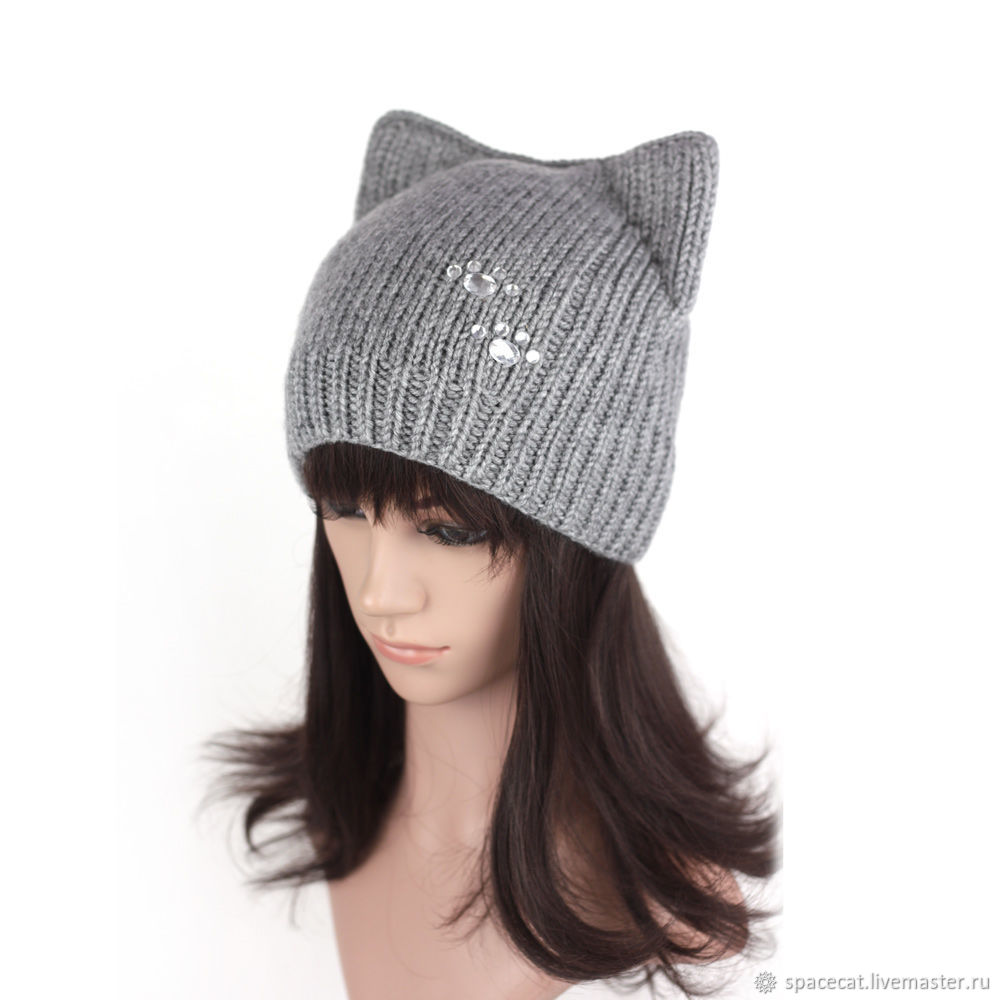 Женская шапка Кошка спицами. Схема, описание