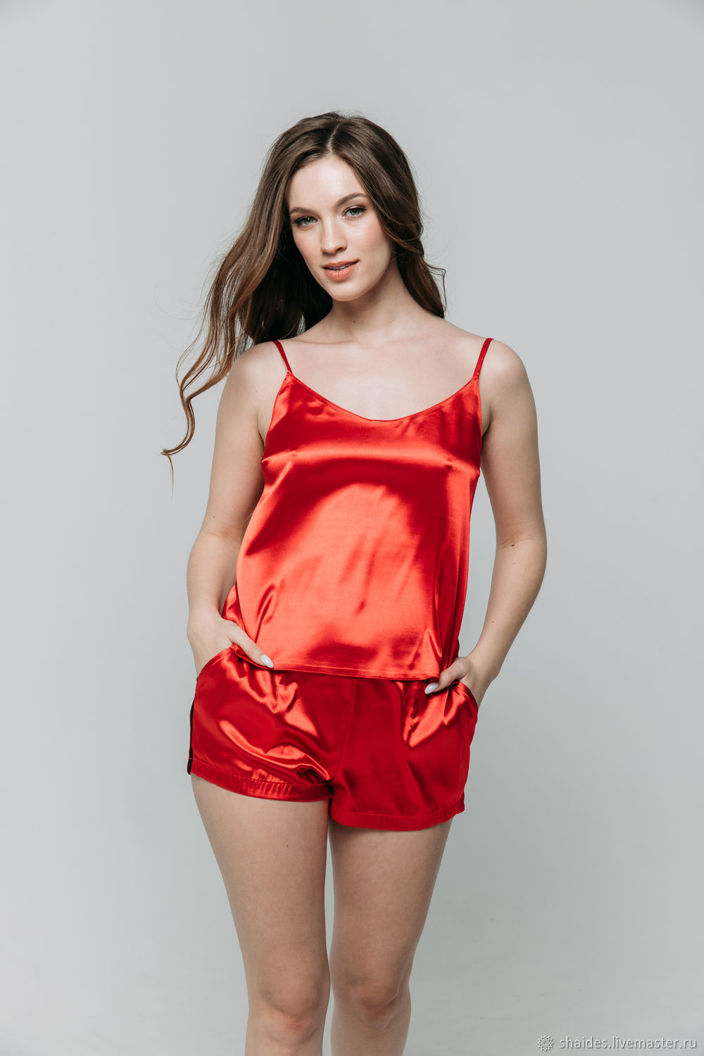 Красная шелковая пижама женская