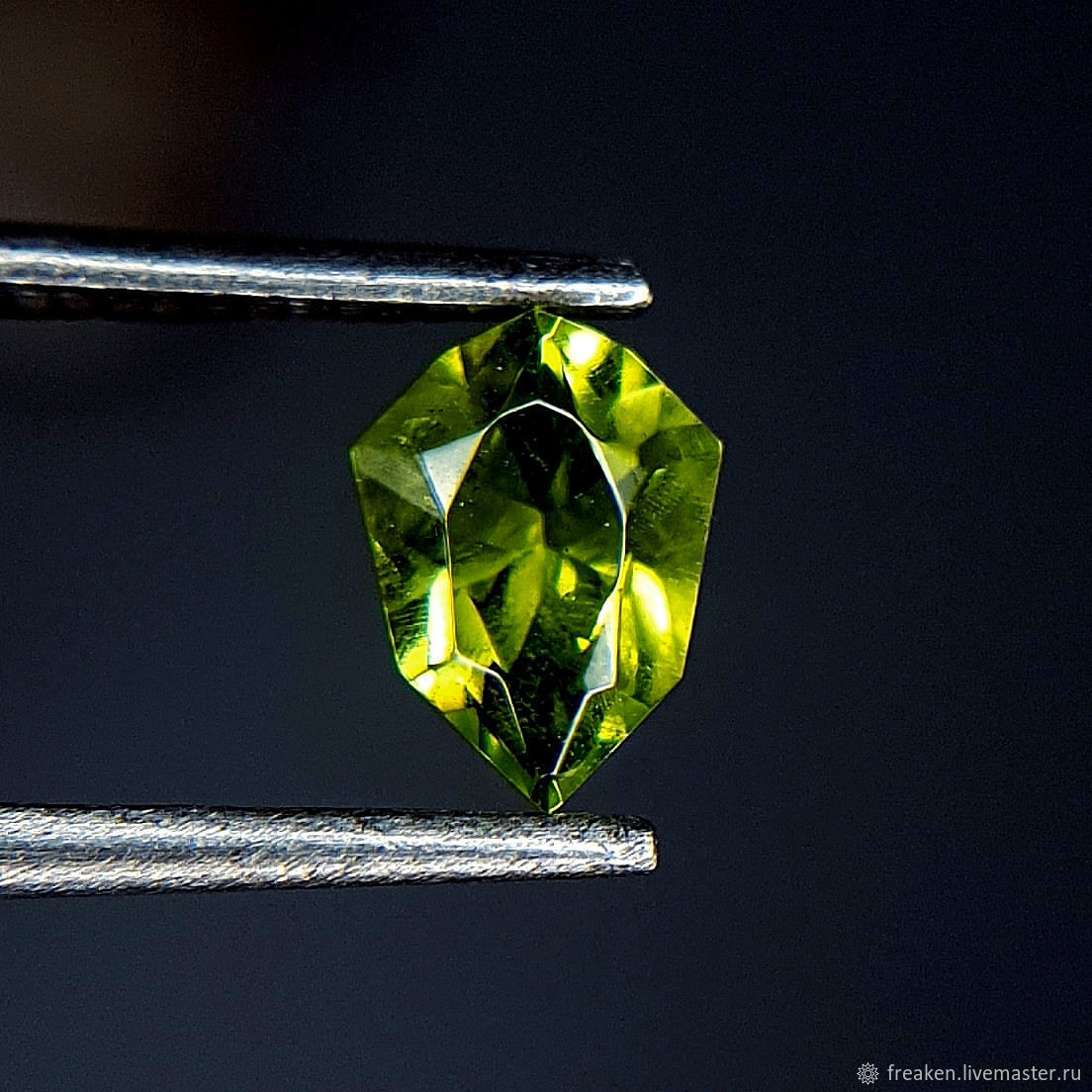 1,15 Ct., Хризолит (Перидот), Камбоджа, Раттанакири купить в интернет ...