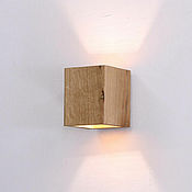 Деревянный настенный светильник ручной работы Olav