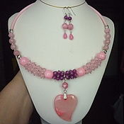 Rose necklace with agates (gift wrap)