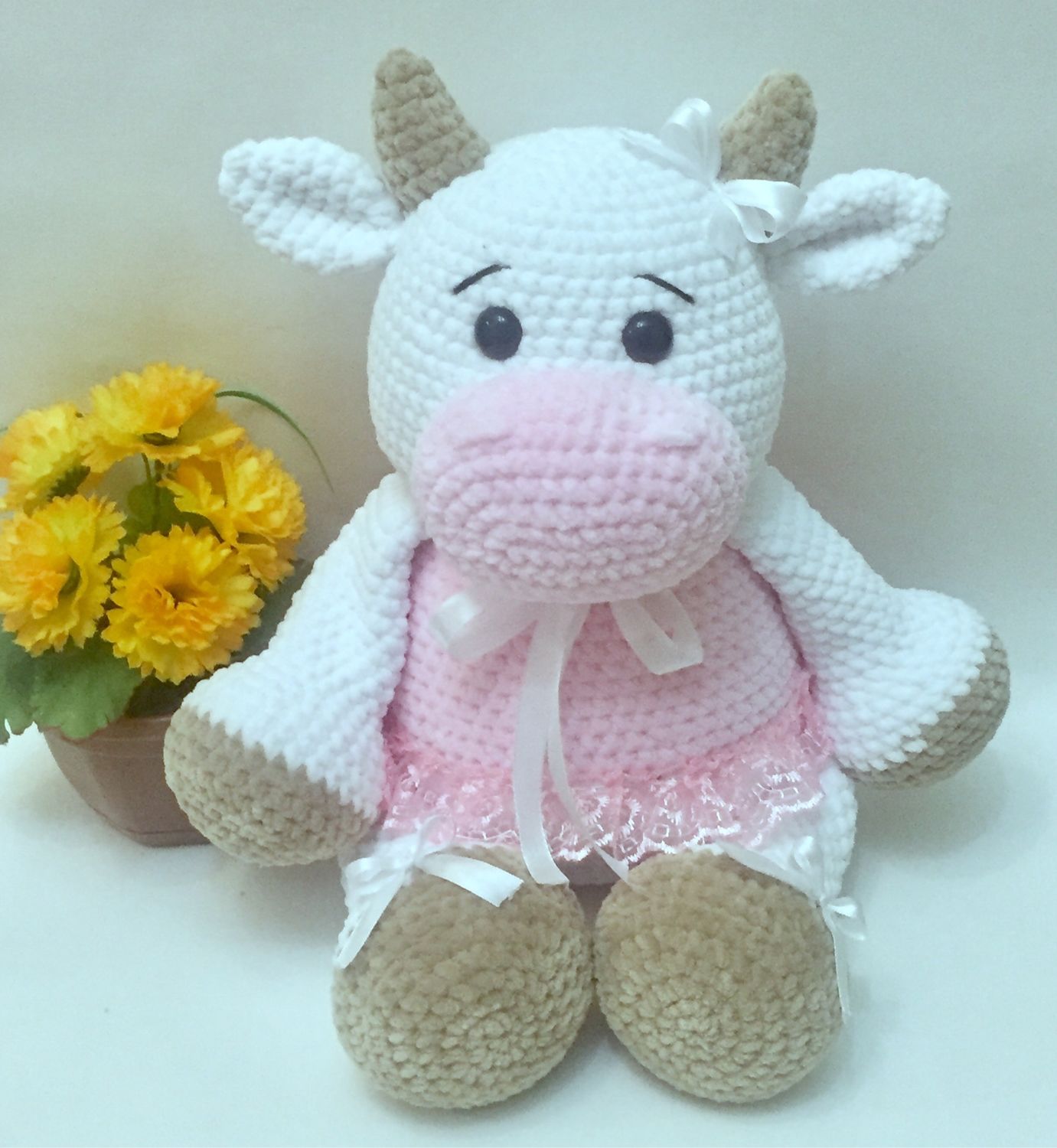 Корова из плюшевой пряжи в интернет-магазине на Ярмарке Мастеров ...