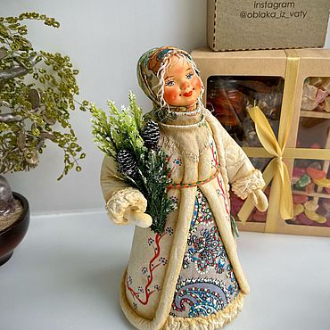 Куклы и игрушки ручной работы. Ярмарка Мастеров - ручная работа Новогодняя елочная игрушка Снегурочка под ёлку. Handmade.