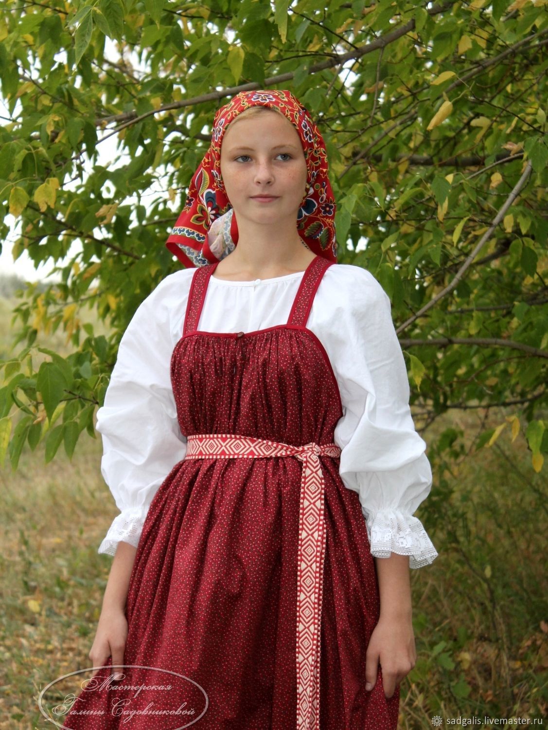Фольклорные костюмы для женщин