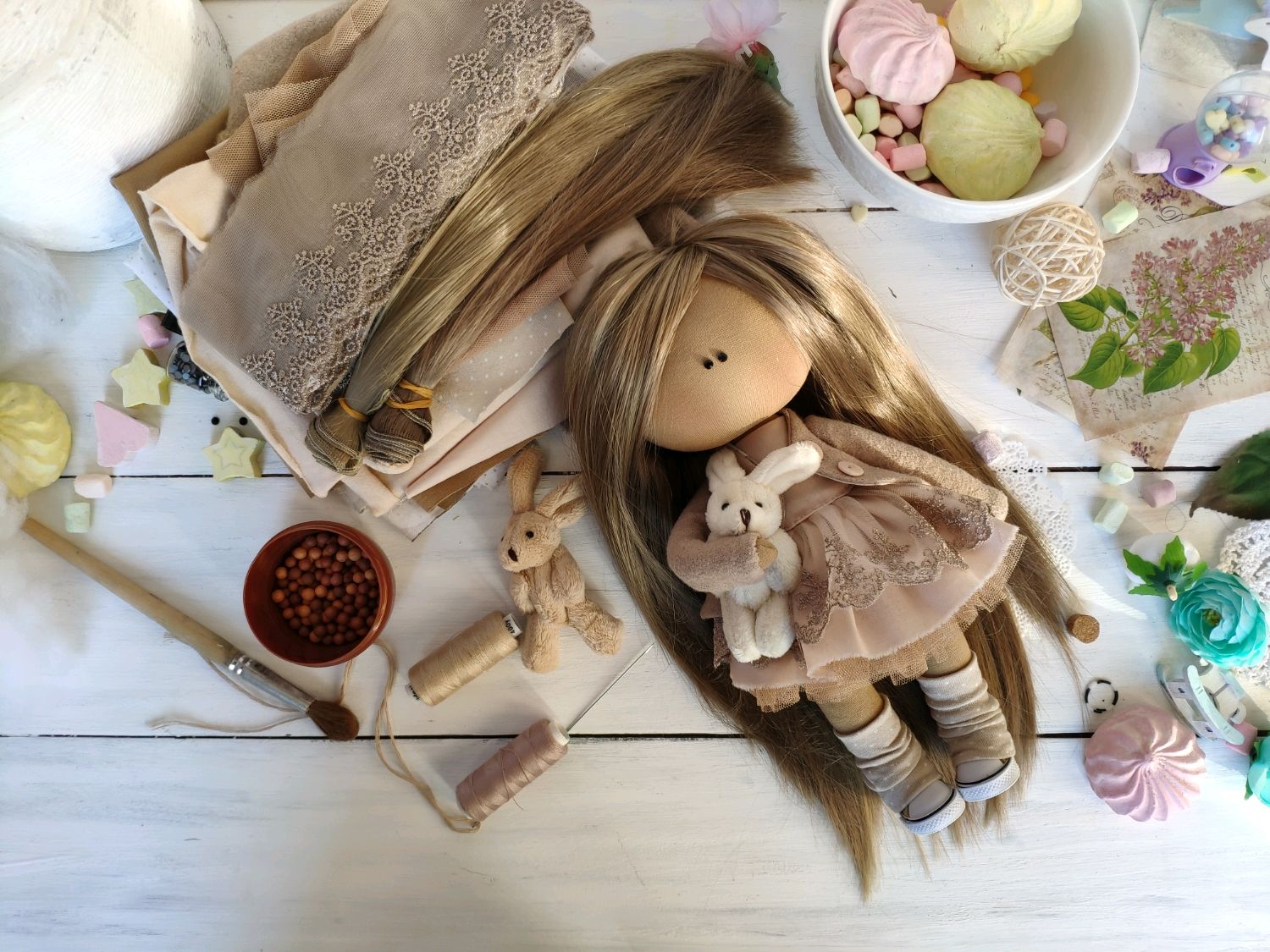 Как сшить текстильную куклу?