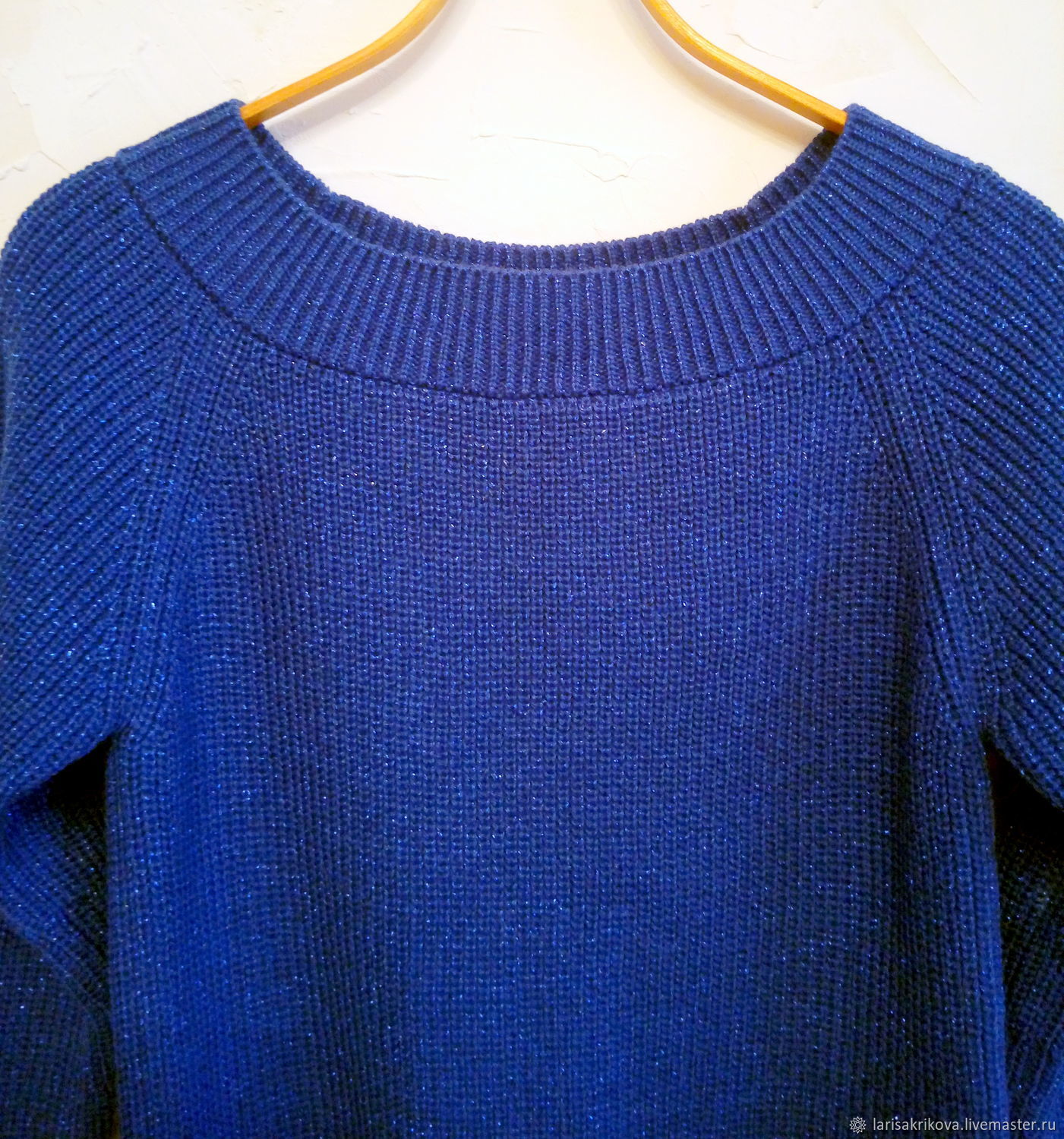 Женский свитер с рукавом реглан