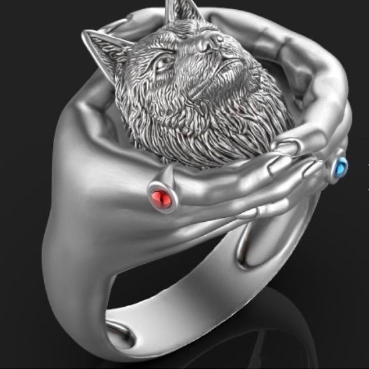 Серебряное кольцо с волком