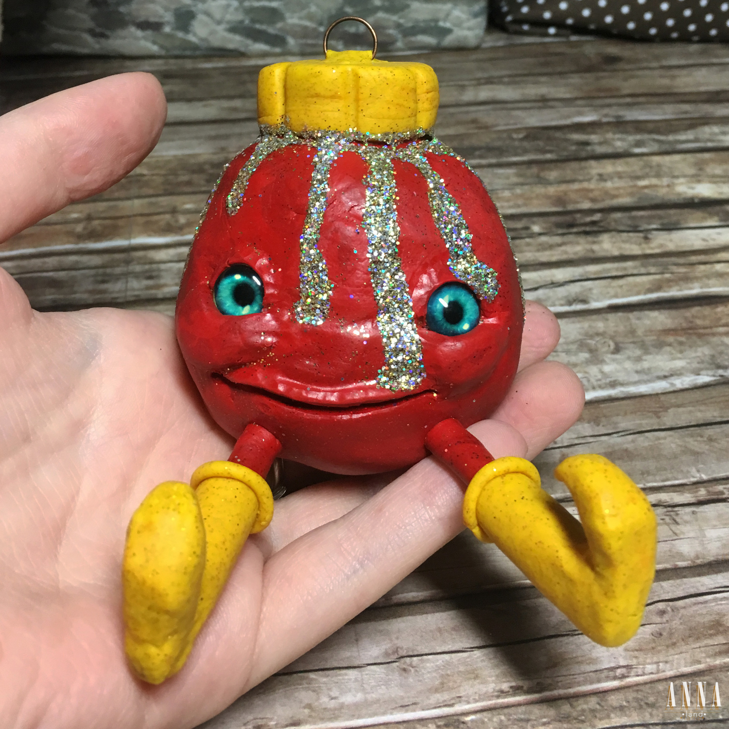 Чудесатый елочный шар