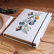 Канцелярские товары handmade. Livemaster - original item Botany notebook (A5 format, linen, embroidery, 108 kraft sheets). Handmade.