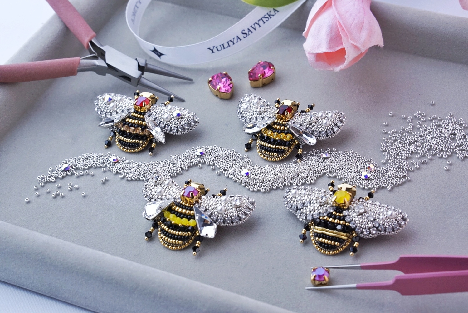 Yuliya Savytska YS Brooches Paradise Bees