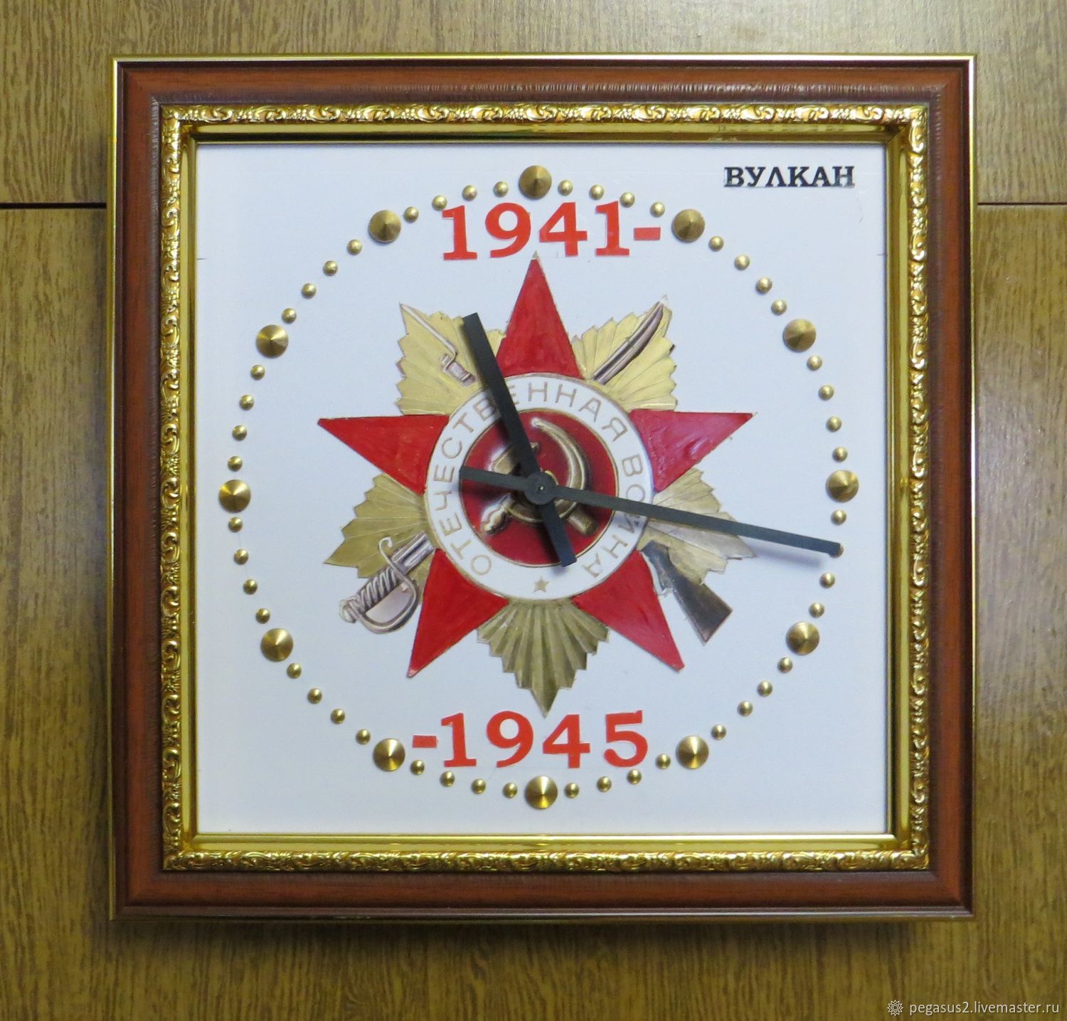 Часы настенные № 1 в интернет-магазине на Ярмарке Мастеров | Часы ...