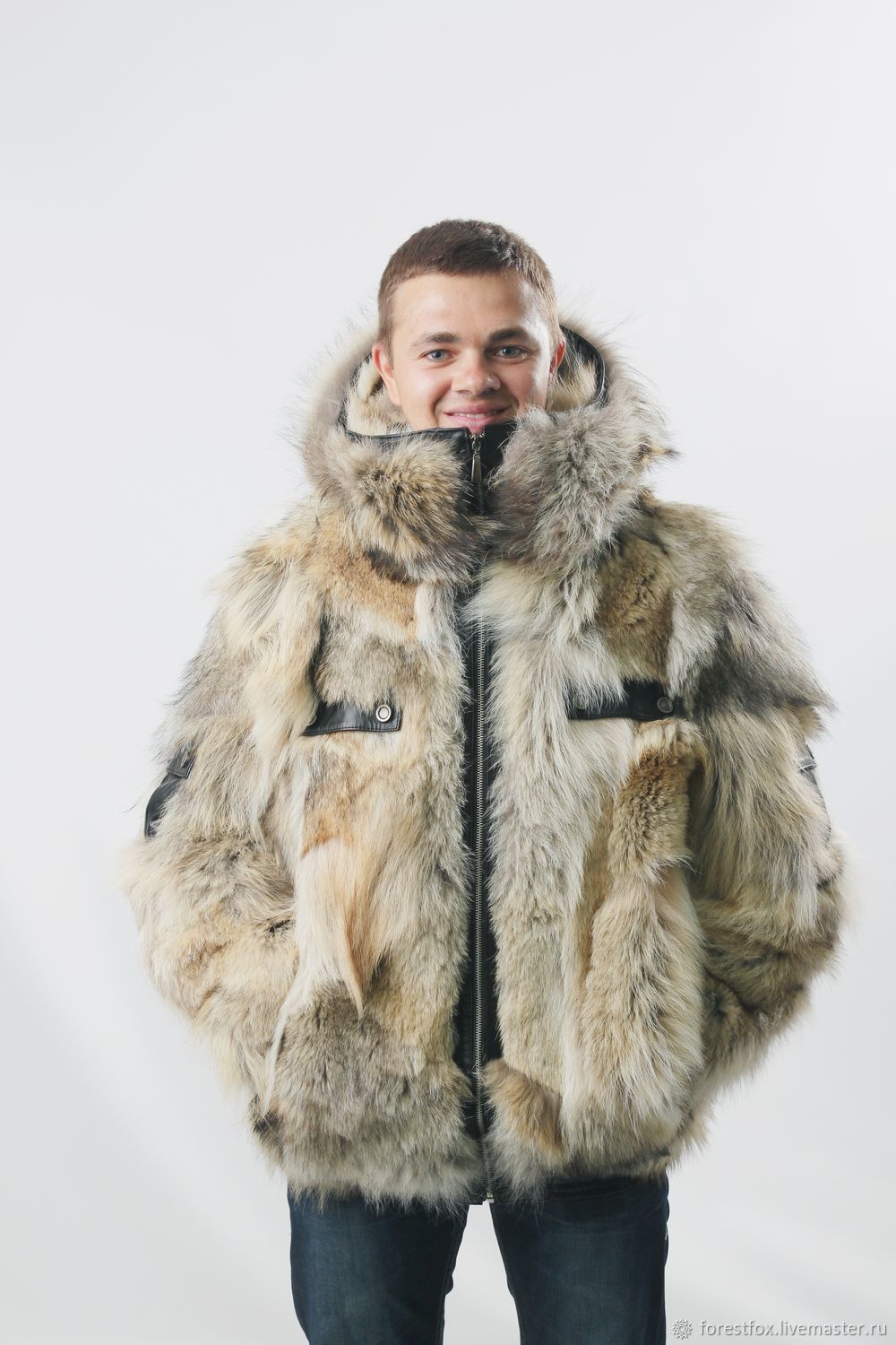Мужские зимние куртки с мехом волка