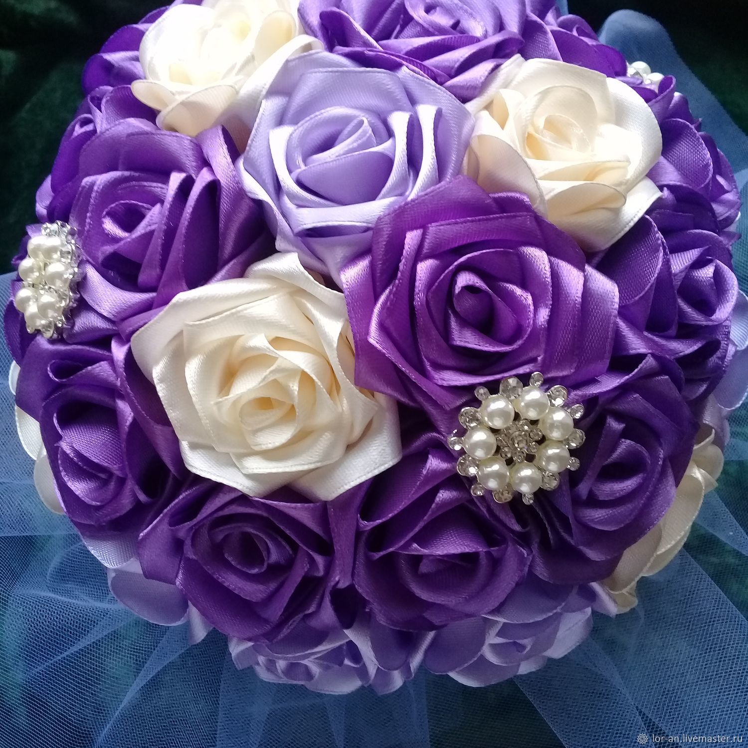 Букет невесты розы фиолетовые