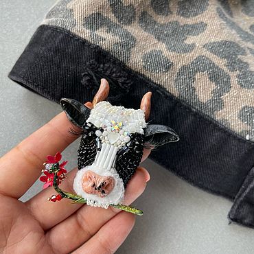 Украшения ручной работы. Ярмарка Мастеров - ручная работа Брошь «Корова». Handmade.
